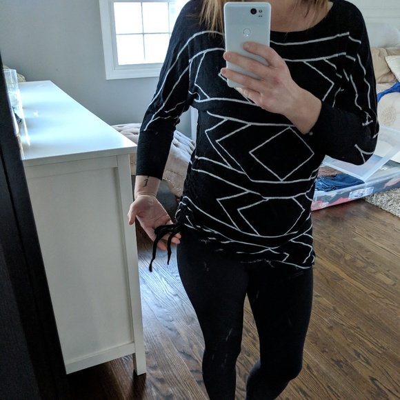 Express sweater - Picture 6 of 6